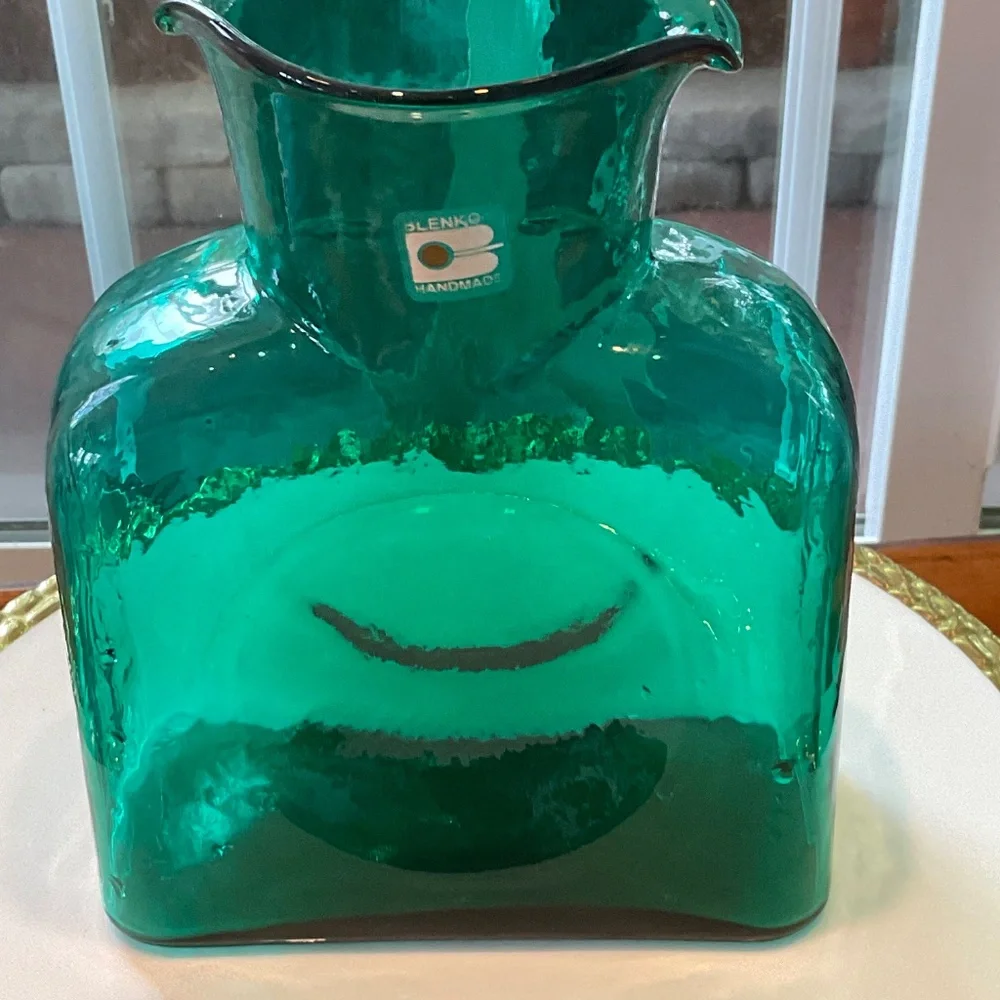 BLENKO VTG Beautiful Double Spout Green Glass Pitcher Vase